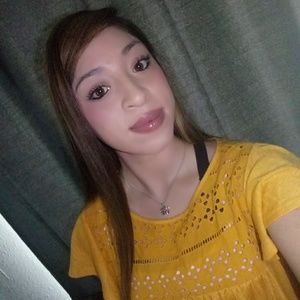 Meet your Posher, Gabriella